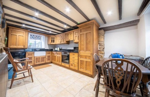 Alfreton House | Host & Stay | Well Farm Cottage