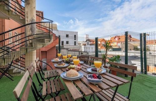 Espinho Apartment | Host Wise - Spacious Fresh Flat w/Terrace | Sea