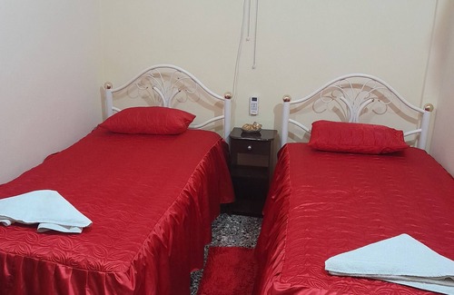 Tivoli House | Hostal Bellamar