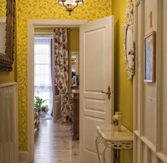 Torrelavega House | Hostal Boutique Puerta del Sol