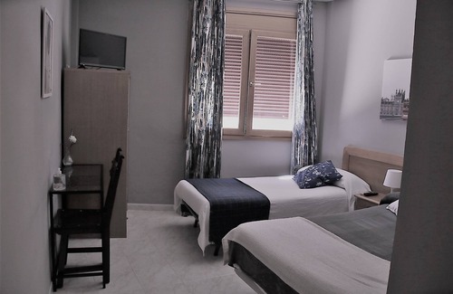 Milagro Hostel | Hostal Burgalés