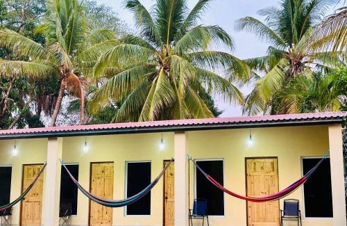El Tunco House | Hostal Camila’s