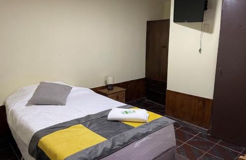 Vallenar House | Hostal CECIL +