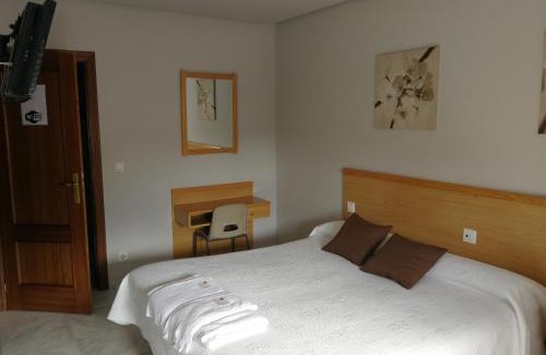 Santa Olaja de la Ribera House | Hostal Cerecedo