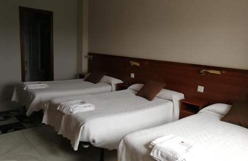 Santa Olaja de la Ribera House | Hostal Cerecedo