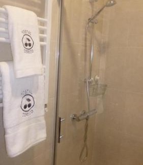 Guadalupe House | Hostal Cerezo