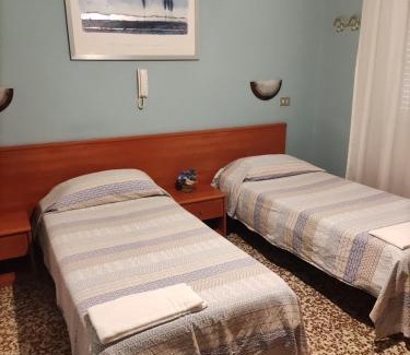 Cesano Boscone House | HOSTAL D'ANNUNZIO HOUSe