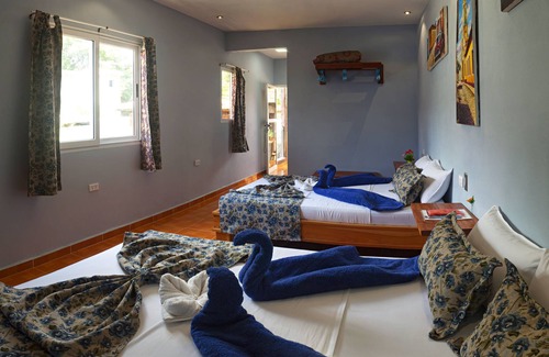 Trinidad House | Hostal Doña Cristina de Anita y Manel