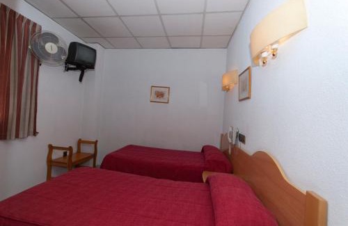 San Fernando de Henares House | Hostal Goyma II