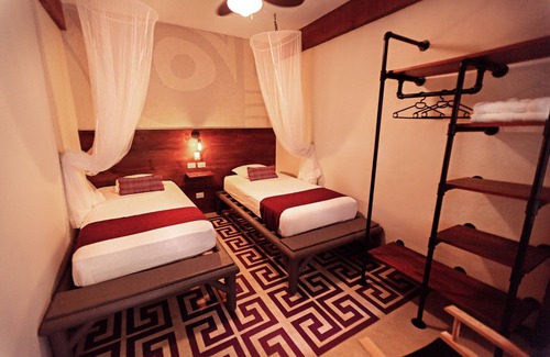 Tikal National Park Hostel | Hostal Jungle Lodge Tikal
