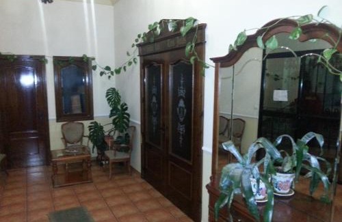 Alcaracejos House | Hostal las Tres Jotas