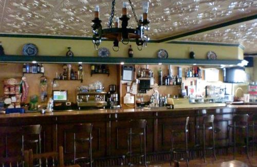 Alcaracejos House | Hostal las Tres Jotas