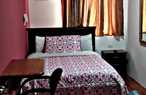 Tababela Hotel | Hostal Mariscal Sucre