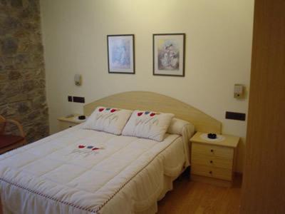Yesa House | Hostal Restaurante Arangoiti