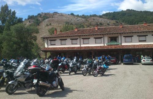 Cremenes House | Hostal Restaurante Ventasierra