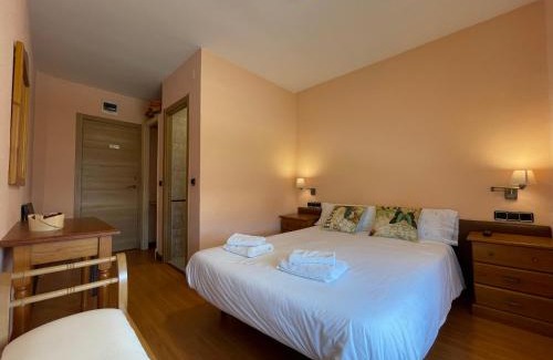 Duruelo de la Sierra House | Hostal Torreblanca