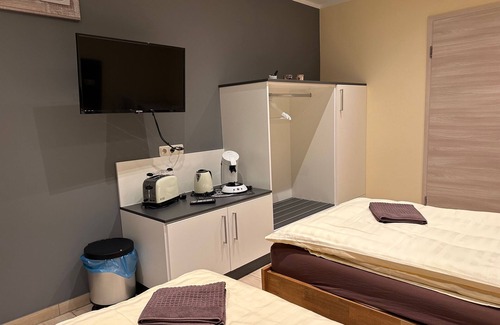 Neuhaus-Schierschnitz Apartment | Hostelzimmer 202 - Aparthotel Rotheul