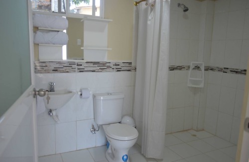 Pedernales Hotel | Hostería Casa Grande Pedernales