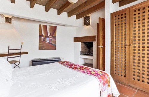 Centro House | Hostpal Casa Palomares con vista al lago