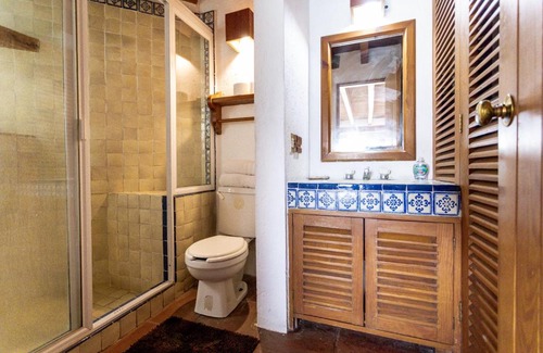 Centro House | Hostpal Casa Palomares con vista al lago