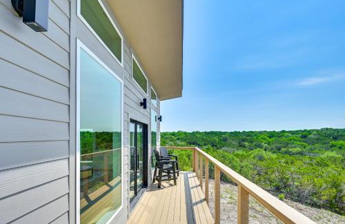 Valley Mills House | Hot Tub and Valley Views Hidden Gem in Texas