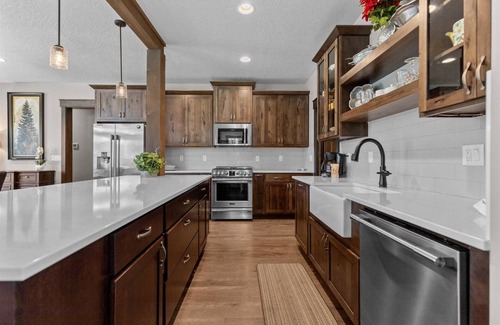 Blanchard House | Hot Tub |Blanchard Bliss at Stoneridge Golf Course |Indoor Community Pool |Silverwood |Lakefront