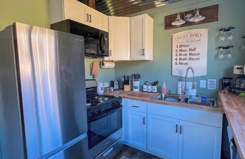 Irma Cabin | Hot Tub Cabin Hideaway Near Tomahawk