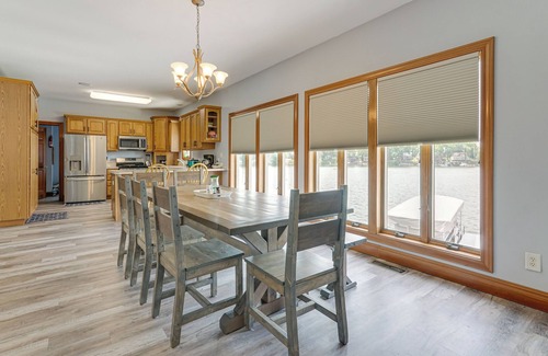 Hamilton House | Hot Tub & Dock: Waterfront Lake Hamilton Home