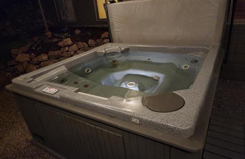 Missoula Apartment | Hot Tub Family Friendly Garden City Getaway
