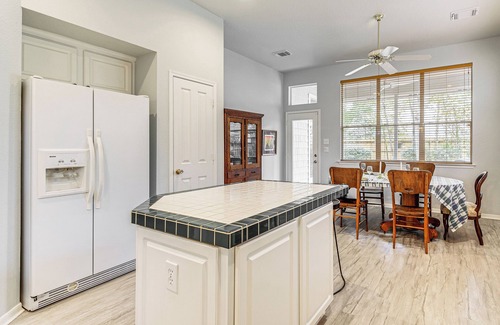 Indian Springs House | Hot Tub, Fire Pit: Retreat in The Woodlands!
