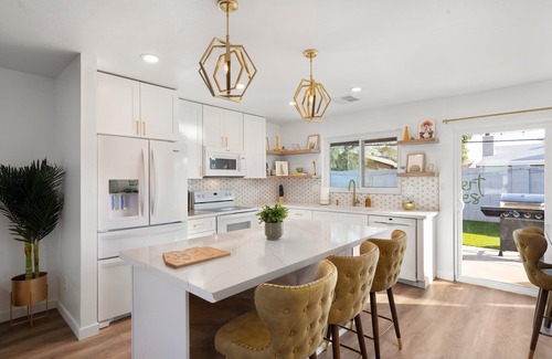 Meyer Park House | Hot Tub *Game Room - Firepit - Private Yard - ASU - Sky Harbor*