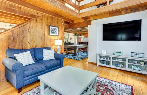 Greentown House | Hot Tub, Game Room Greentown Home Near State Park