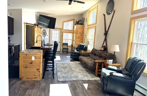 Munising Ski Chalet | Hot tub - Great views - close to PRNL - private