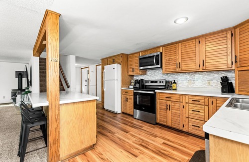 Grand Lake House | Hot Tub, Lakefront, Near Duluth, Sleeps 8, Many Amenities