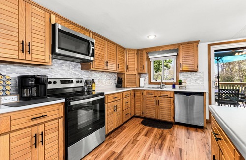 Grand Lake House | Hot Tub, Lakefront, Near Duluth, Sleeps 8, Many Amenities