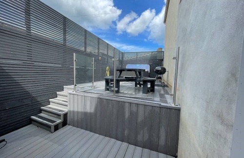 Torquay House | ♥︎Hot Tub, Newly refurbished 4 bed, Dog friendly.