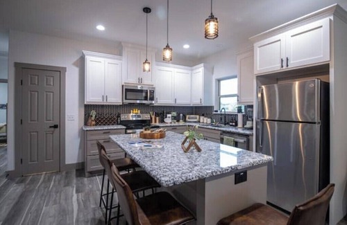 Denison House | Hot Tub Paradise: Fire Pit - BBQ - Family/Couples