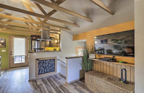 Cornville Cottage | Hot Tub & View: Wine Country Retreat in Cornville