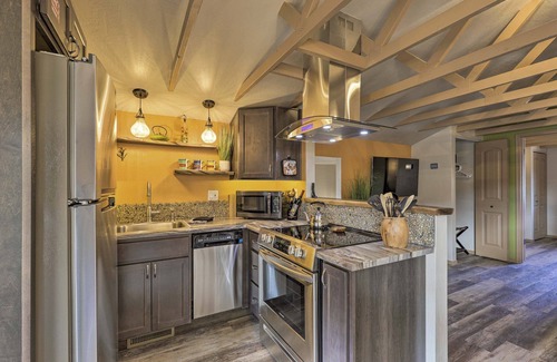 Cornville Cottage | Hot Tub & View: Wine Country Retreat in Cornville
