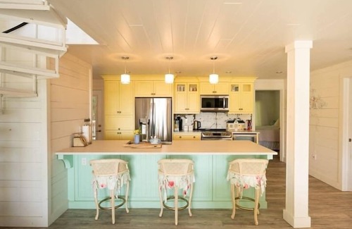 South Bruce Peninsula House | Hot Tub Waterfront Cottage - Near Sauble beach