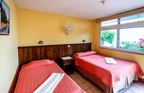 San Pedro La Laguna Hotel | Hotel Sak'cari El Amanecer