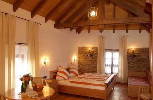 Longuich Hotel | Hotel ∙ 1 bedroom ∙ 2 guests