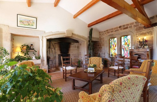Vaour Hotel | Hotel ∙ 1 bedroom ∙ 2 guests