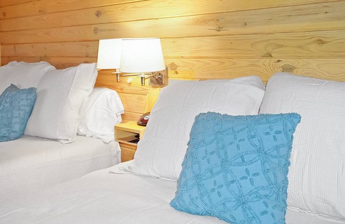 Wimberley Hotel | Hotel ∙ 1 bedroom ∙ 4 guests