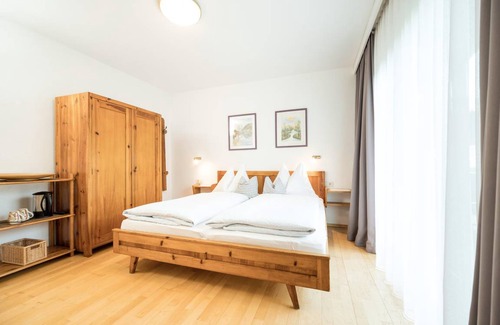 Schuttdorf Hotel | Hotel ∙ 1 bedroom ∙ 2 guests