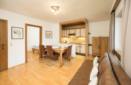 Schuttdorf Hotel | Hotel ∙ 1 bedroom ∙ 2 guests