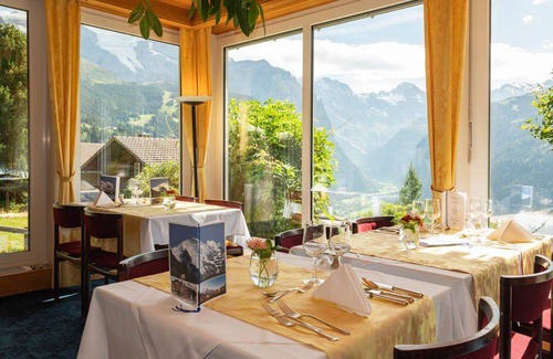 Wengen Hotel | Hotel ∙ 1 guest