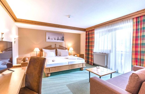 Fuegen Hotel | Hotel ∙ 4 guests