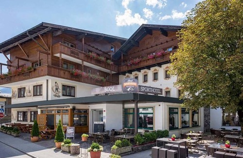 Fuegen Hotel | Hotel ∙ 4 guests