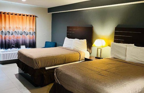 North Shore Hotel | Hotel ∙ 4 guests